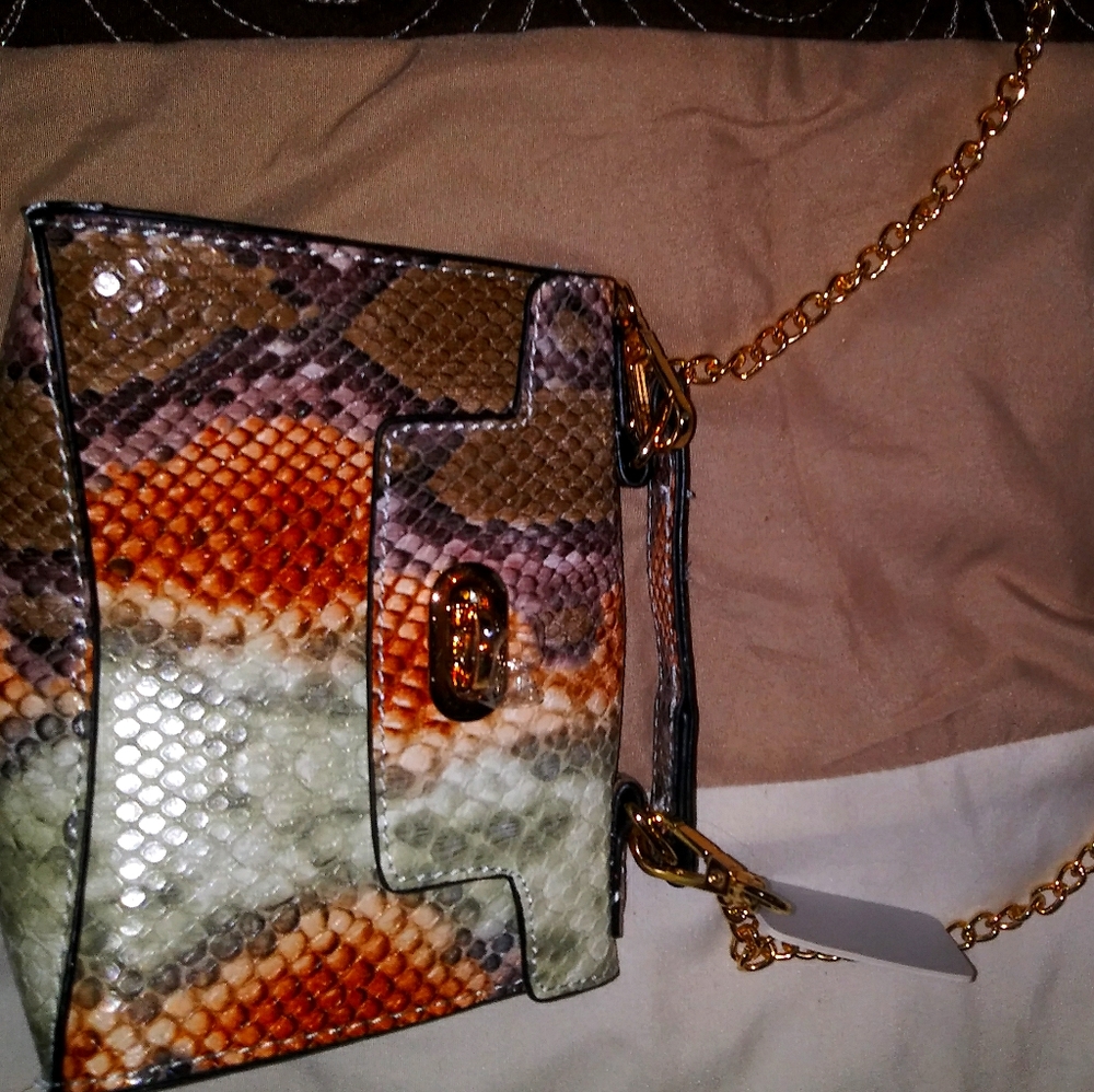 Croco Cross body bag